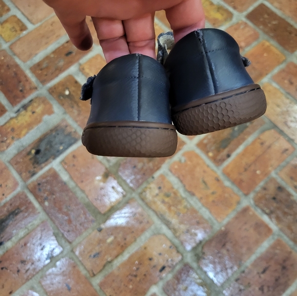 Livie Luca Navy Shoes, Size 10 - Picture 5 of 5